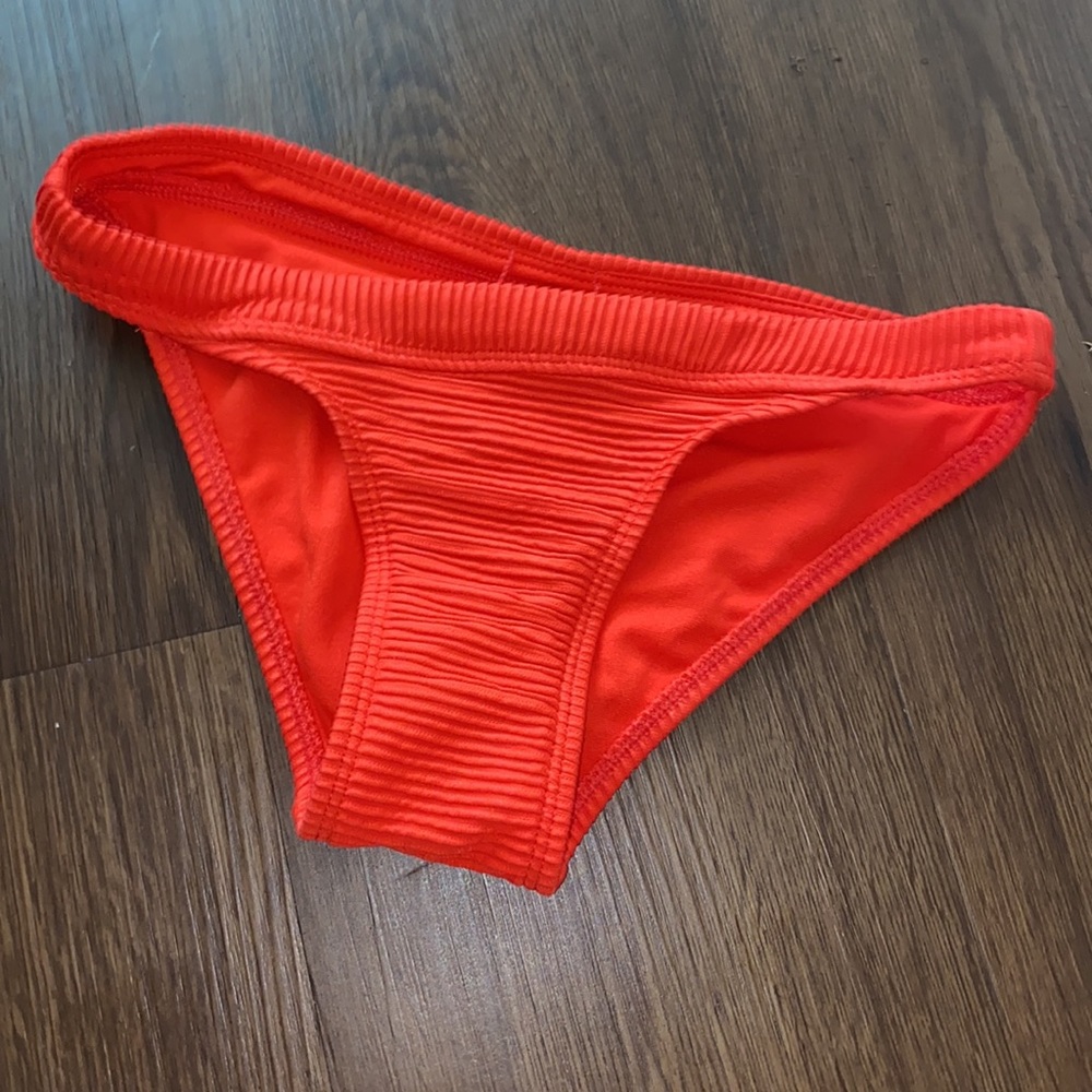 Red Bikini - Picture 2 of 3